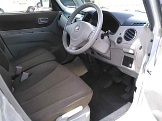 NISSAN ROOX 2011
