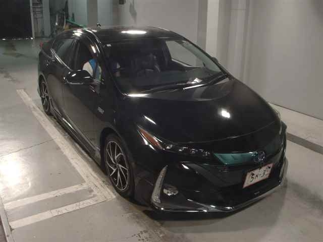 TOYOTA PRIUS PHV 2018