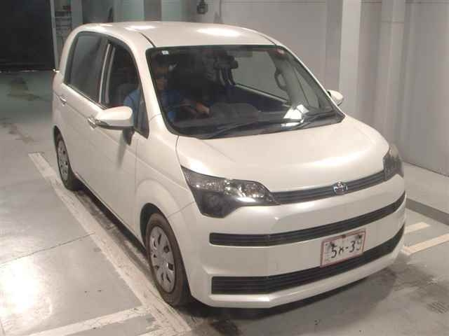 TOYOTA SPADE 2015