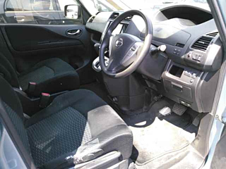 NISSAN SERENA 2013