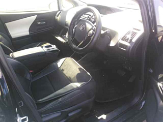 TOYOTA PRIUS ALPHA 2016