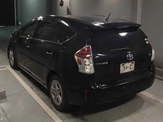 TOYOTA PRIUS ALPHA 2016