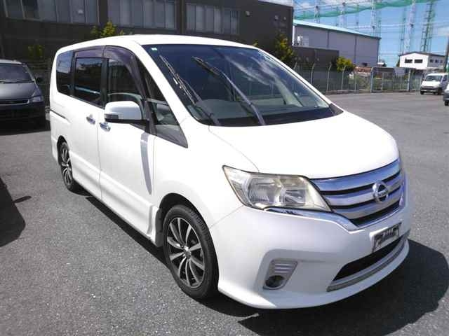 NISSAN SERENA 2011
