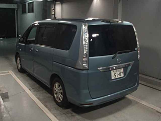 NISSAN SERENA 2013