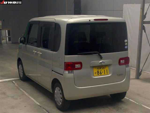 DAIHATSU TANTO 2009