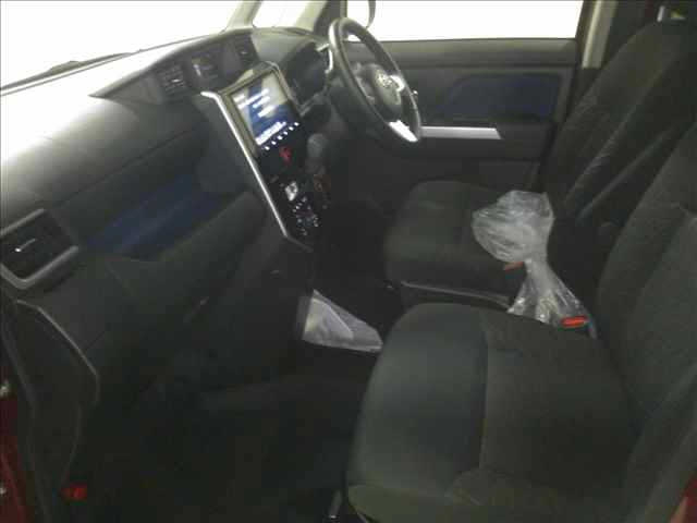 TOYOTA ROOMY 2019