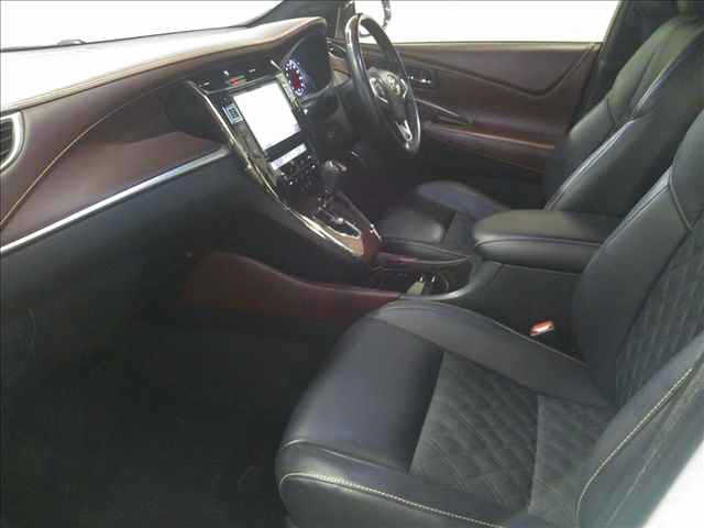 TOYOTA HARRIER 2014