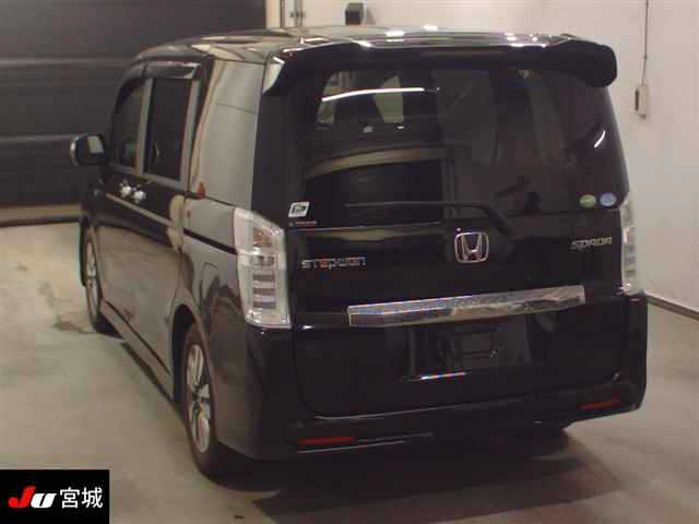 HONDA STEP WAGON 2014