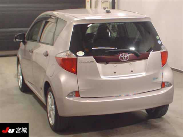 TOYOTA RACTIS 2012