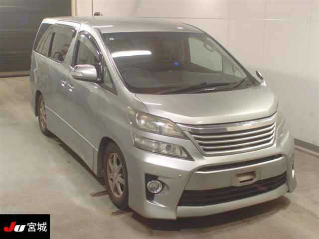 TOYOTA VELLFIRE 2011