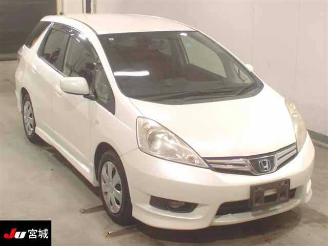 HONDA FIT SHUTTLE 2013