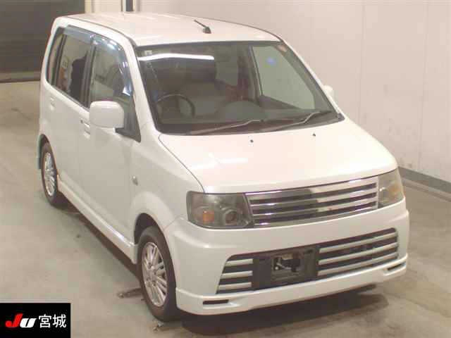 NISSAN OTTI 2011