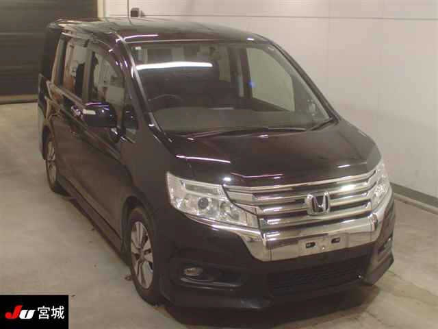 HONDA STEP WAGON 2014