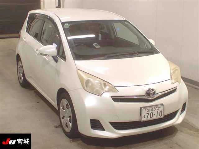 TOYOTA RACTIS 2011