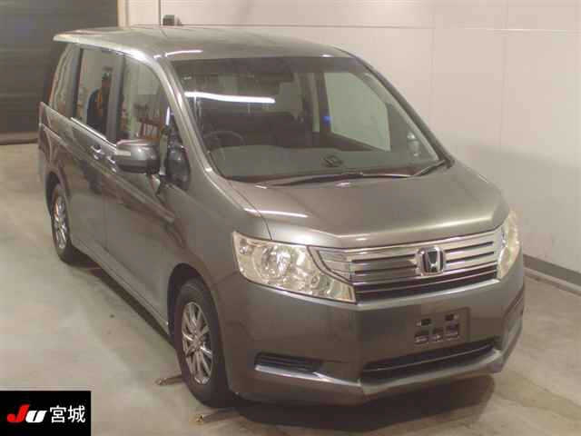 HONDA STEP WAGON 2012