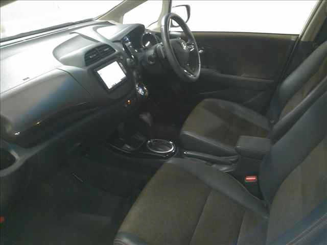 HONDA FIT SHUTTLE 2013