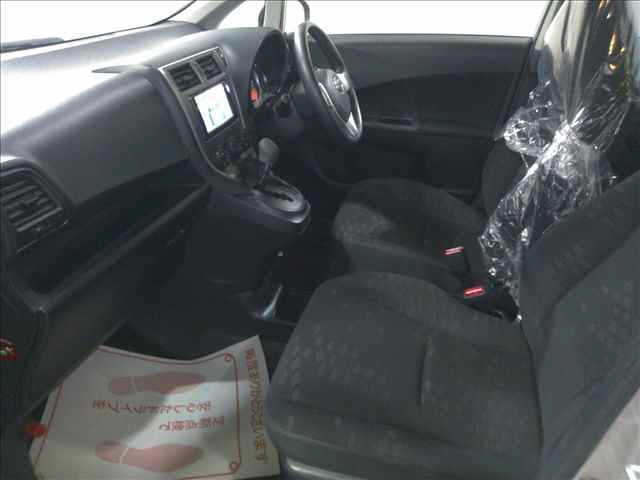 TOYOTA RACTIS 2012