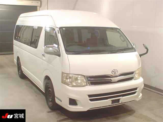 TOYOTA HIACE 2012