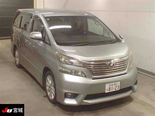 TOYOTA VELLFIRE 2010