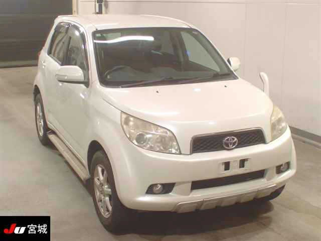 TOYOTA RUSH 2008
