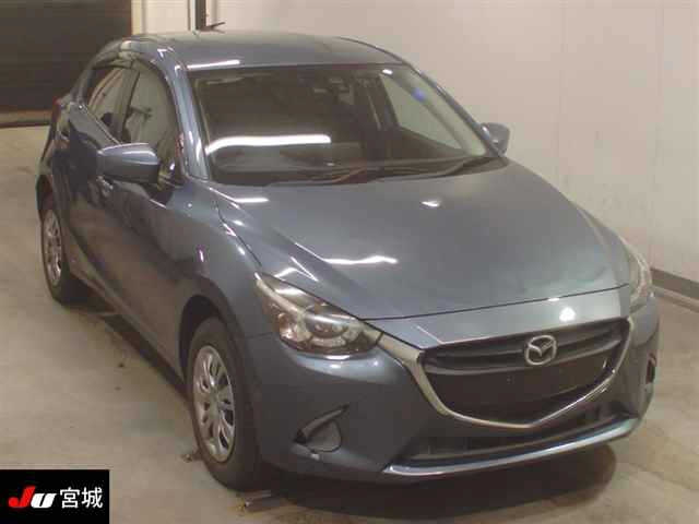 MAZDA DEMIO 2016