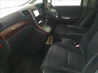 TOYOTA VELLFIRE 2010