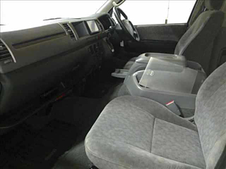TOYOTA HIACE 2008