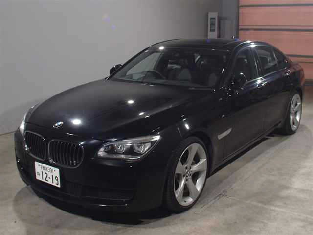 BMW 7 SERIES 2015