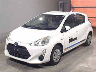 TOYOTA AQUA 2015