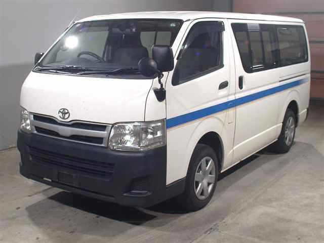 TOYOTA REGIUS ACE VAN 2013
