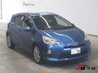 TOYOTA AQUA 2012