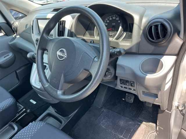 NISSAN NV200 2022