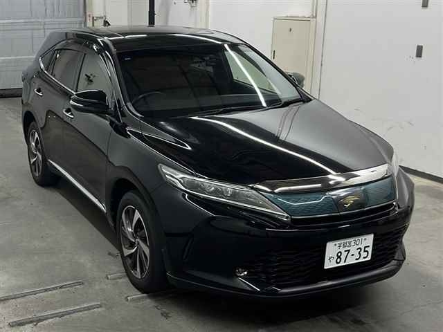 TOYOTA HARRIER 2017
