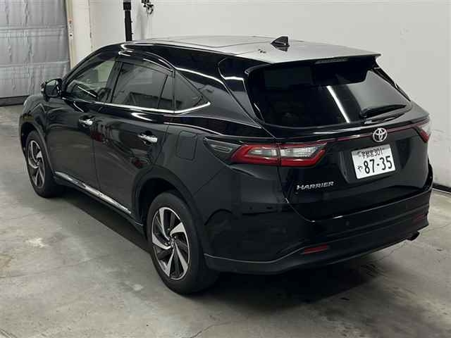 TOYOTA HARRIER 2017