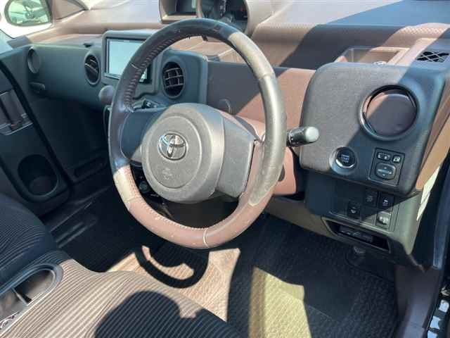 TOYOTA SPADE 2013