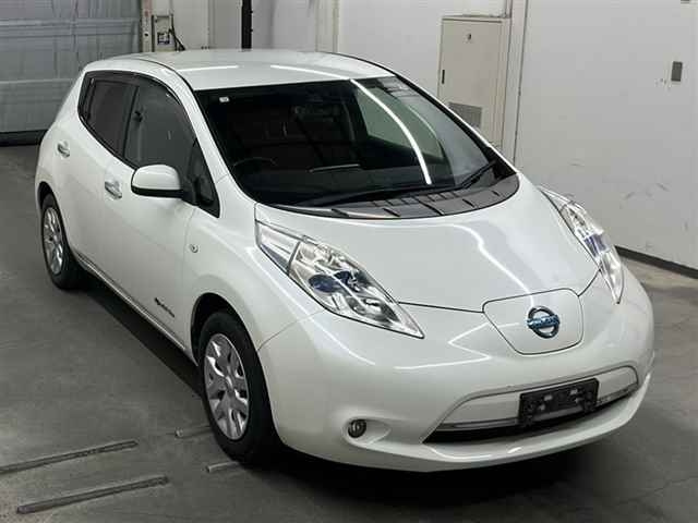 NISSAN LEAF 2014