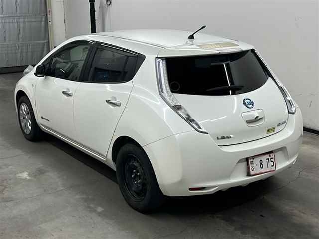 NISSAN LEAF 2014