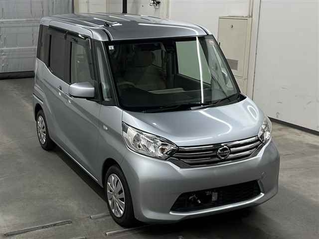 NISSAN DAYZ ROOX 2015