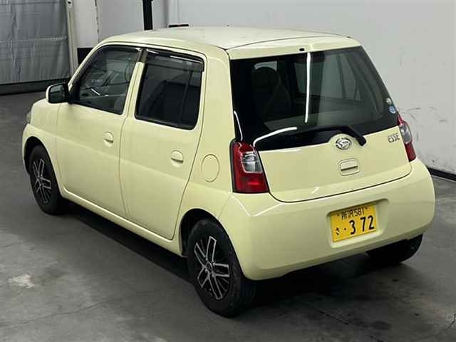 DAIHATSU ESSE 2010
