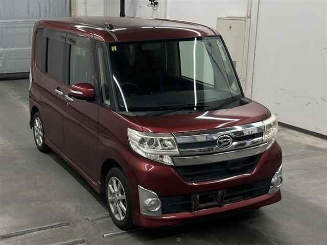 DAIHATSU TANTO 2014