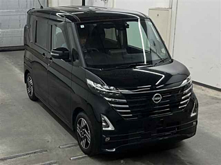 NISSAN ROOX 2024
