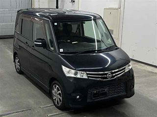NISSAN ROOX 2013