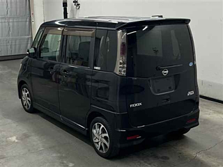 NISSAN ROOX 2013