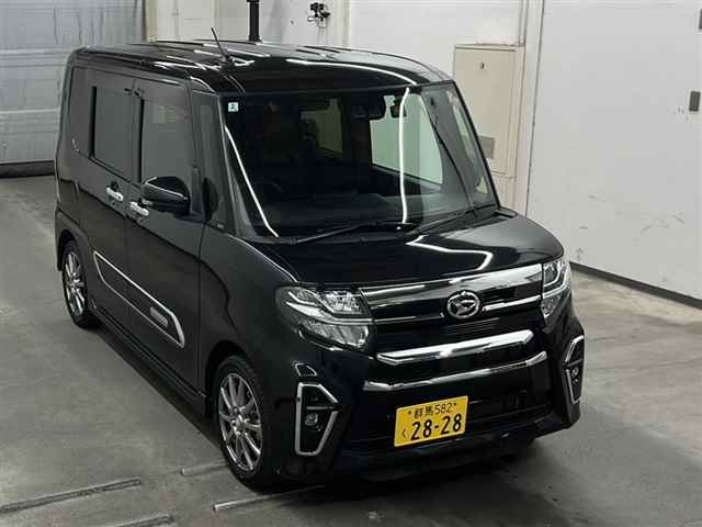 DAIHATSU TANTO 2022