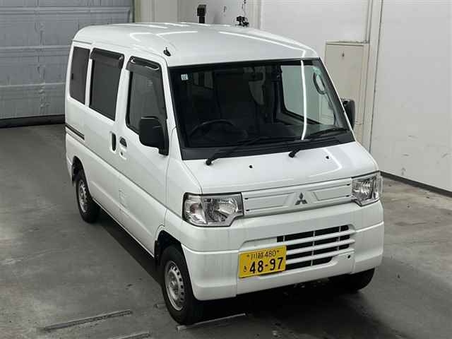 MITSUBISHI MINICAB MIEV 2019