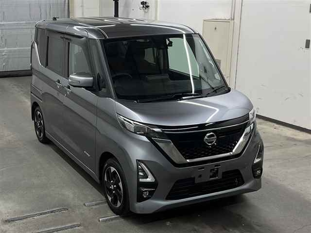 NISSAN ROOX 2022