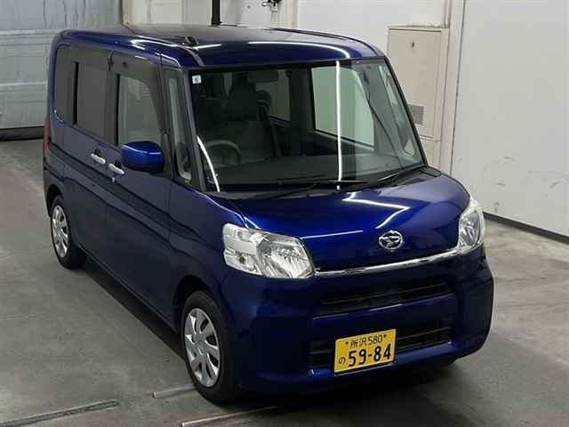 DAIHATSU TANTO 2015
