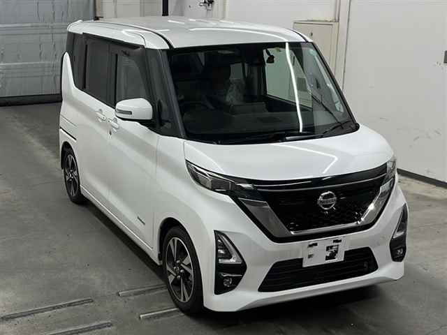 NISSAN ROOX 2022