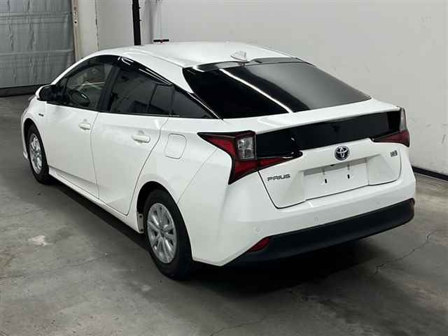 TOYOTA PRIUS 2020