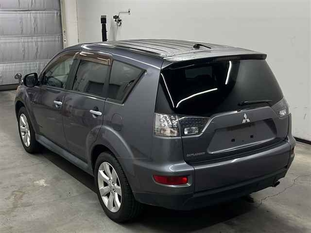 MITSUBISHI OUTLANDER 2010